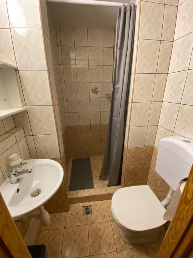 Pokoje Goscinne Maja Bialka Tatrzanska Exteriör bild
